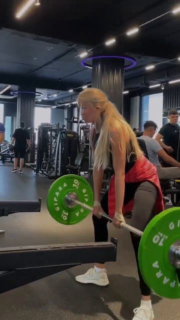 Просто вставая на беговую дорожку поставьте эти треки