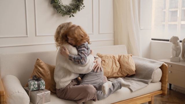 6209990-uhd_3840_2160_25fps