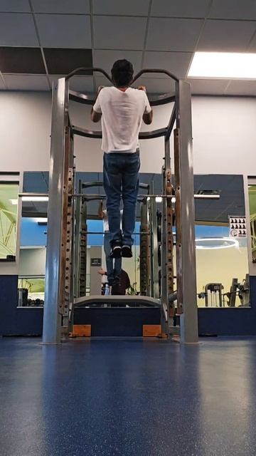 Подтягивания параллельным хватом #pullups #chinups #подтягив?