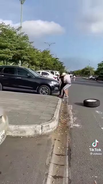 Humor #audiocar #autostuning #fypシ゚viral #humor #autosalpiso #expoauto #humorbrasil #memes #chistes