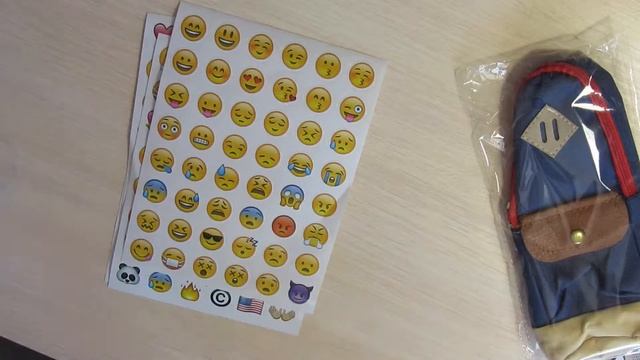 Emoji балаклава и пенал. Распаковка товаров из Китая