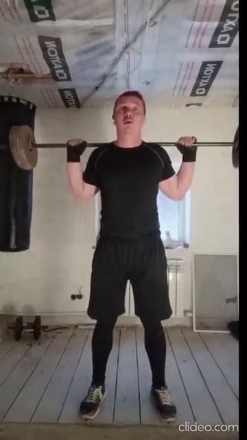 Домашняя тренировка. Приседания со штангой #shorts #workout #f