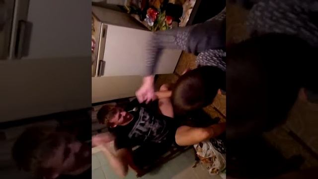 Якубович Андрей игра в ложку