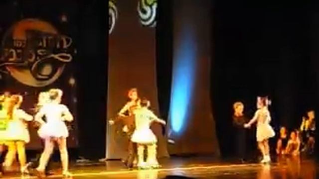 Выступление Николь 2-02-11.wmv