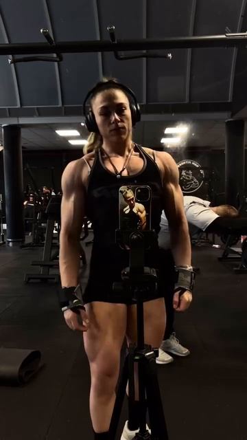 Клип @fitnessqueens