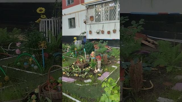 как тех, у которых в денежном треугольнике есть цифры 3