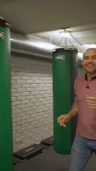 Зачем гантели на мойке?