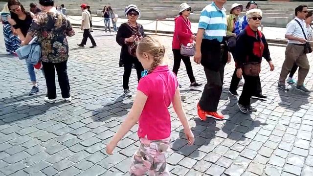 Ходим по Москве