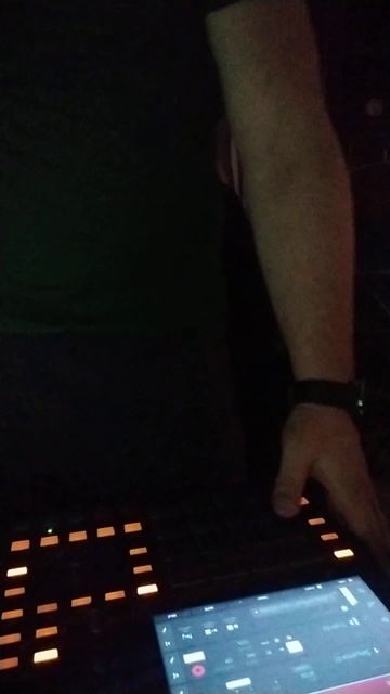 MPC One guit beat 15min. Uncompleted