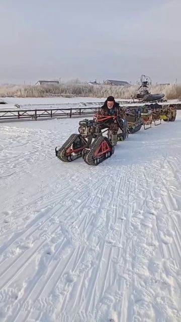 С рыбалки на мотоблоке с гусеницами Крутец