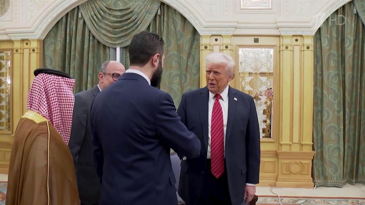 Новые удары Израиля по сектору Газа совпали с визитом Дональда Трампа на Ближний Восток