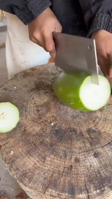 The process of peeling young papaya skin #shorts