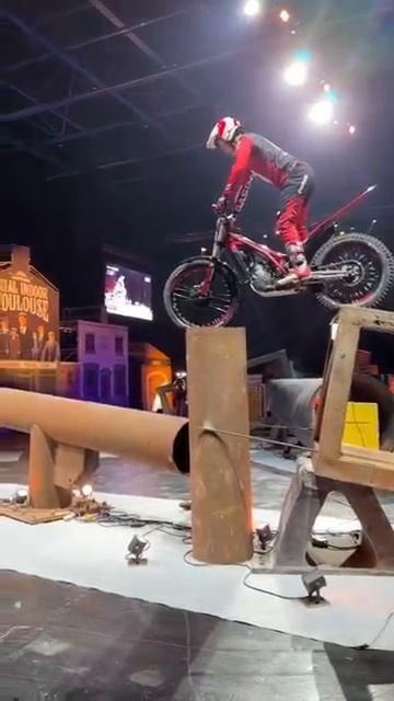 Jaime Busto 🙌🏼 #moto #motorsport #trial #motorcycle #bike #xtrial #trialindoor