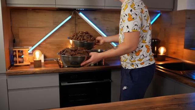 vanzai [ ванзай ]WE PREPARED A HUGE TWIX WEIGHING 220 KILOGRAMS