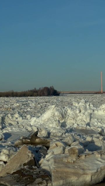 Ледоход на реке Обь