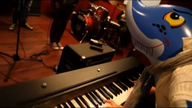Акула электронной музыки - Антоха. Группа Парасольки