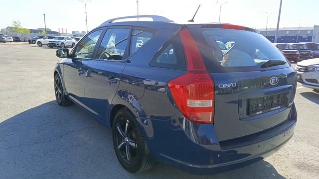 Kia Ceed 1,6 л. Бензин АКПП  (122 л.с.) 2011