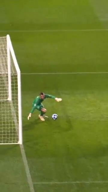 #championsleague #goals #goalkeeper #shorts #mancity #realmadrid #barcelona #bayern #liverpool #uefa