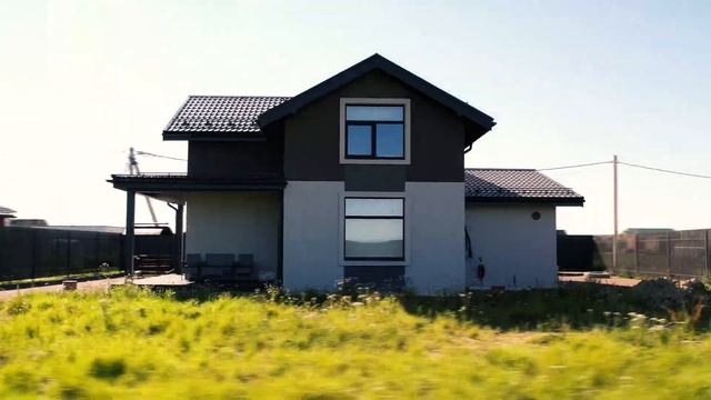 Обзор загородного дома из газобетона, экстерьер