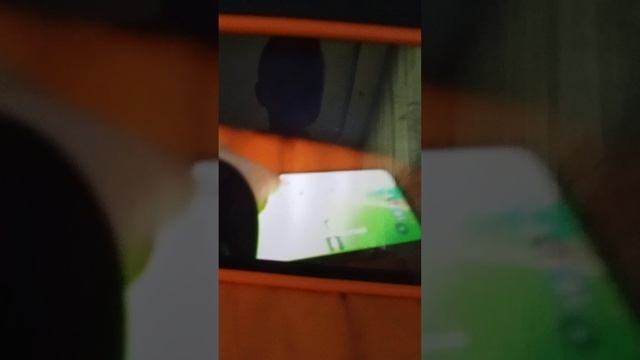 укради мороженое у детей