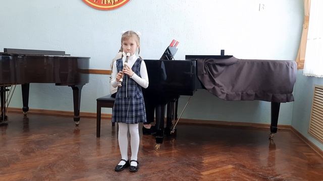 И.Шильцева Рондо трёх поросят. исп. Белова Арина 7 лет. ДШИ г.Темрюка.