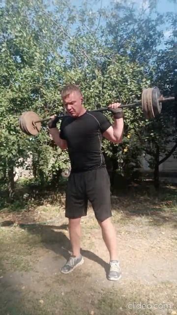 Упражнения на ноги и пресс.Приседания, подъем на носки