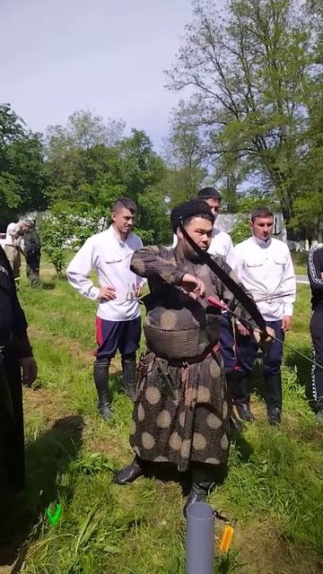 Получили уроки стрельбы из лука. Праздник Шермиции