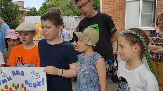 Наталья Давыдова и Михаил Гребенщиков посетили детский санаторно-оздоровительный лагерь «Мир»