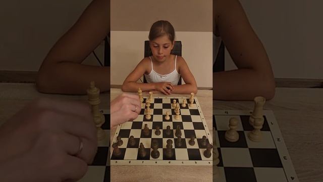 Голландская защита с победой за белых.