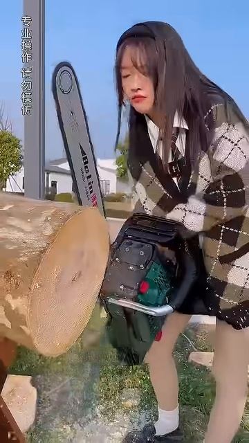 This woman is very skilled at cutting wood #shorts