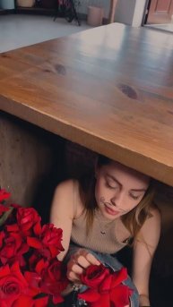 Наш личный француз, который делает такие шикарные французские розы.