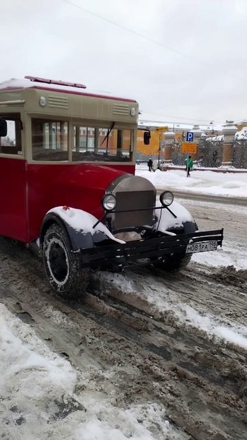 Ретро автобус, Петербург, 12 декабря 2023.