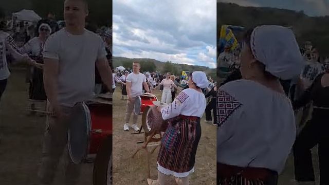 🔴 Moldovenii nostri stiu si sa munceasca dar si sa se petreaca. 🙏🏻🙏🏻❤️❤️💕