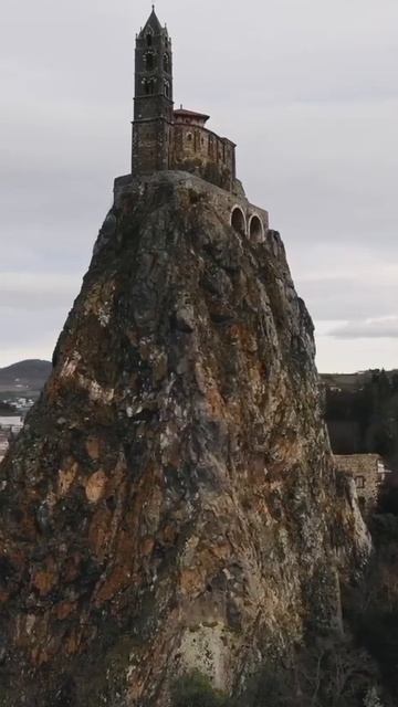 Часовня во Франции. Подробнее в телеграмме-https://t.me/turizm100
