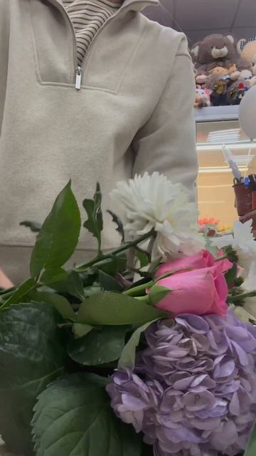 Тг: Солянка #flowers #florist #цветы #bouquet #music #букет #гортензии