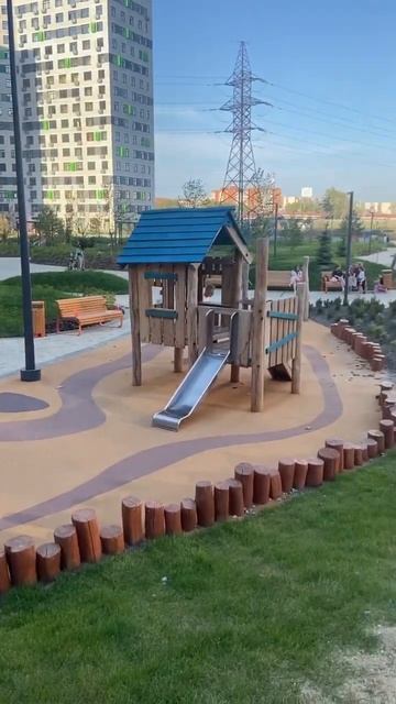 Закончили детскую площадку ЖК Колумб Тюмень.