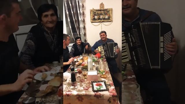 Песня про девушек