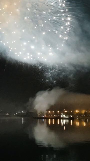 Салют на день победы в Тольятти за минуту #салют #тольятти #красота #праздник