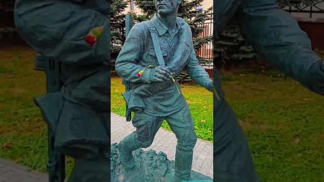 Памятник героям фильма"Они сражались за Родину"