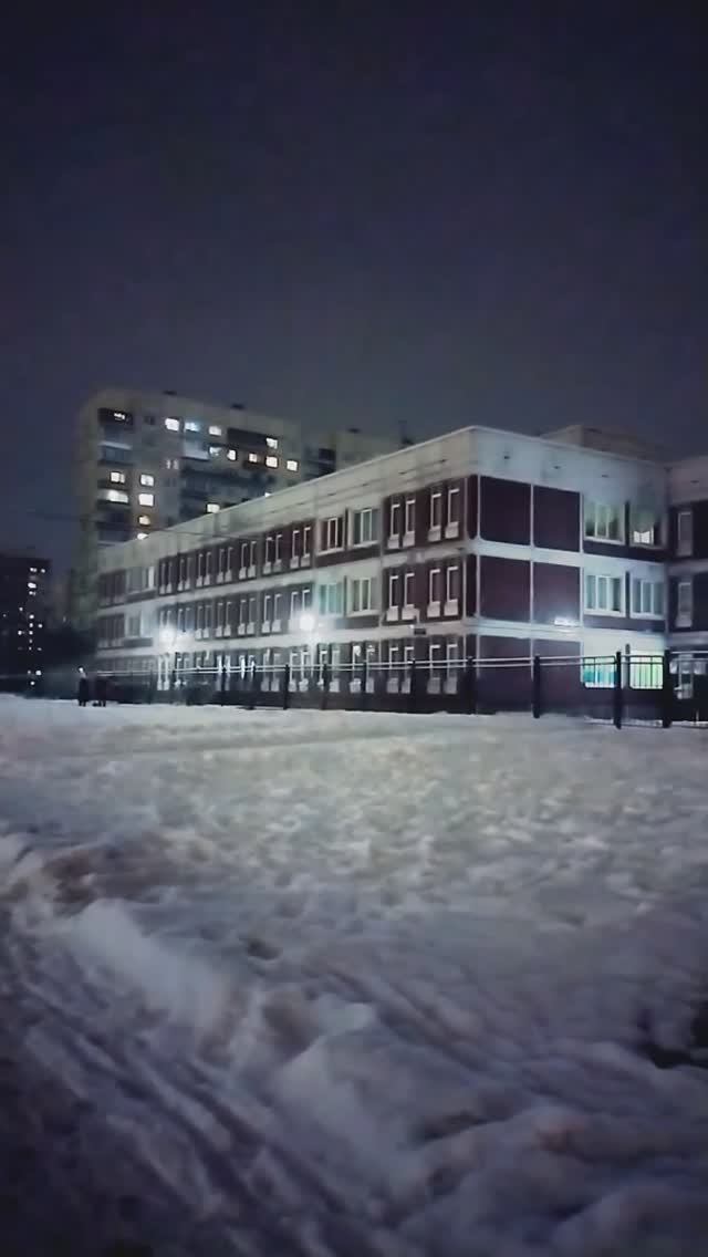 Школа в которую когда-то ходил, декабрь 2023.