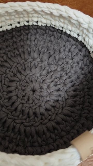 Вязаное лукошко с ручками🧶