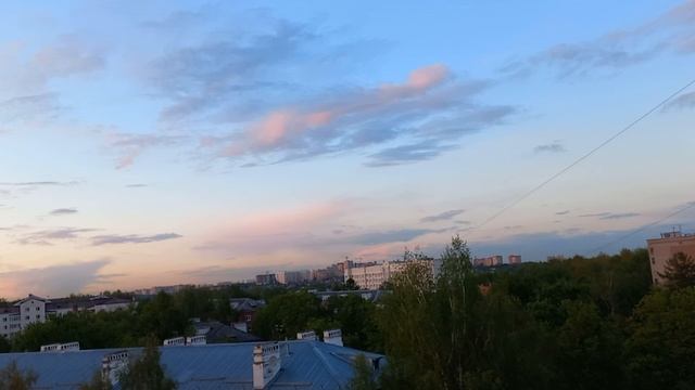 Облака в лучах заходящего солнца - 2
