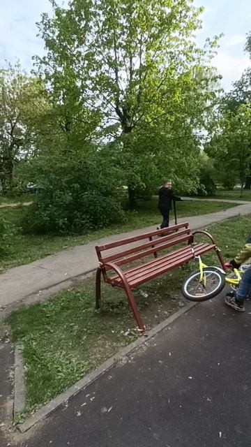 Экстрим на велосипеде и самокате 😎