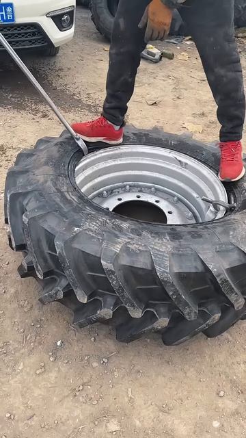 Tractor tire installation process #shorts