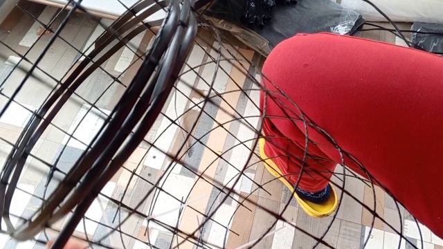 Подставка под пионы из ротанга, вариант попроще