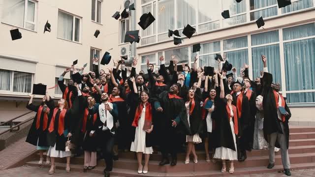 Выпуск 2024 РостГМУ. Торжественное вручение дипломов иностранным студентам РостГМУ 2024.