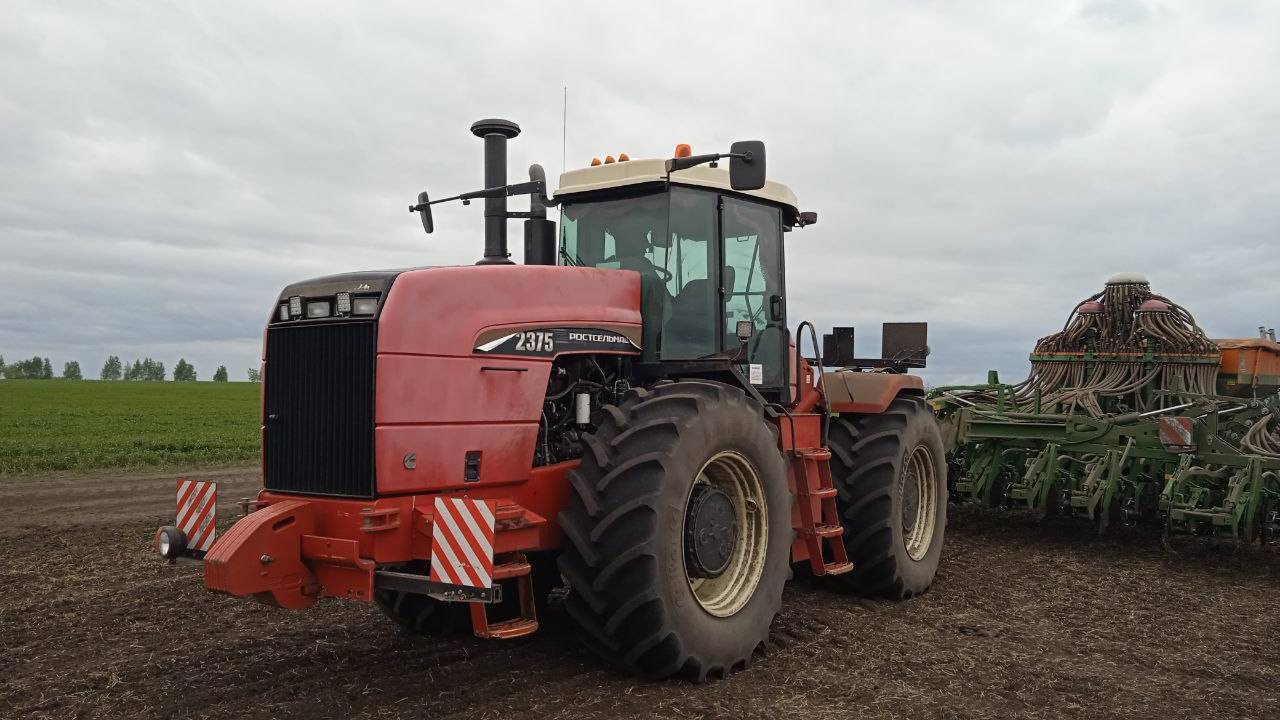 Мощный трактор RSM 2375 (2020 г.в.) с автопилотом Trimble