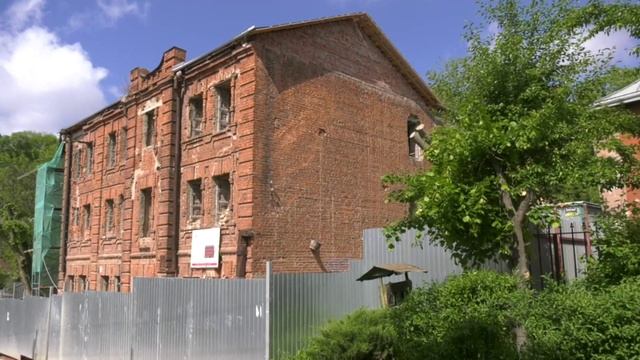 В Воронеже ведутся работы по реставрации старинного дома на улице Первомайской