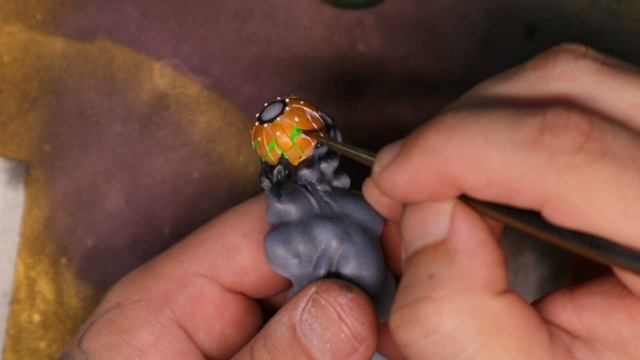 Speed Painting Large Scale Statue of Spiderman in Iron Spider Suit