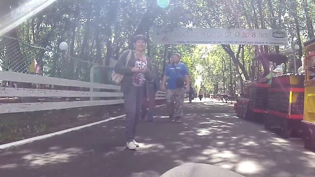 27 июня 2014г день молодежи горьковский сад. д. Миша. т. Вера. брат Тима